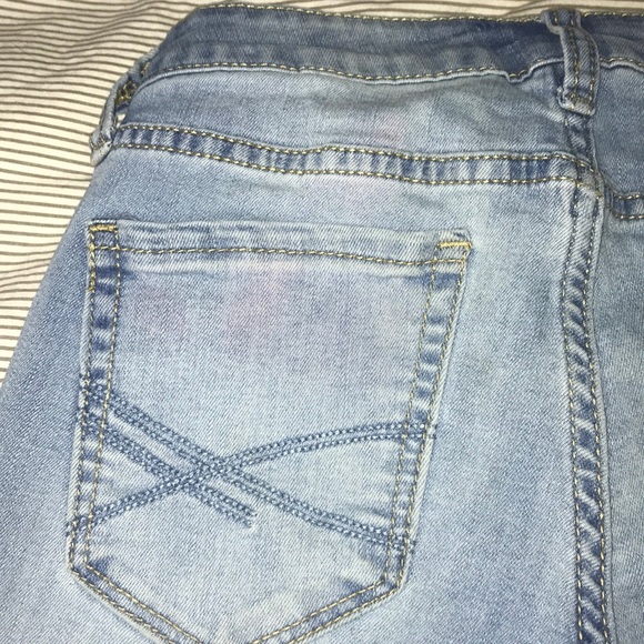 Aeropostale light wash jeans - Picture 3 of 4